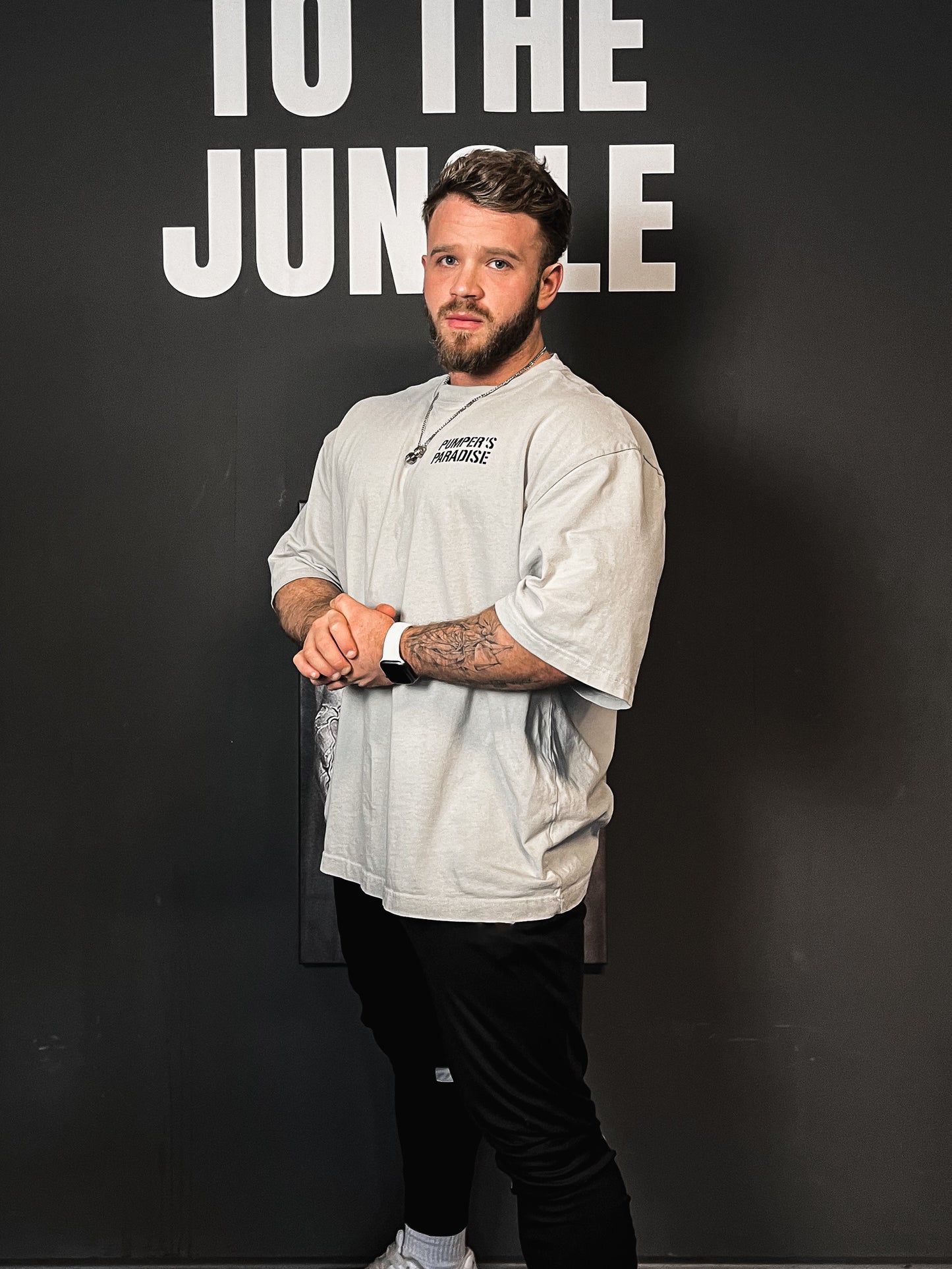 Iron Tee "Pumper" - Weißgrau Ultra Oversize